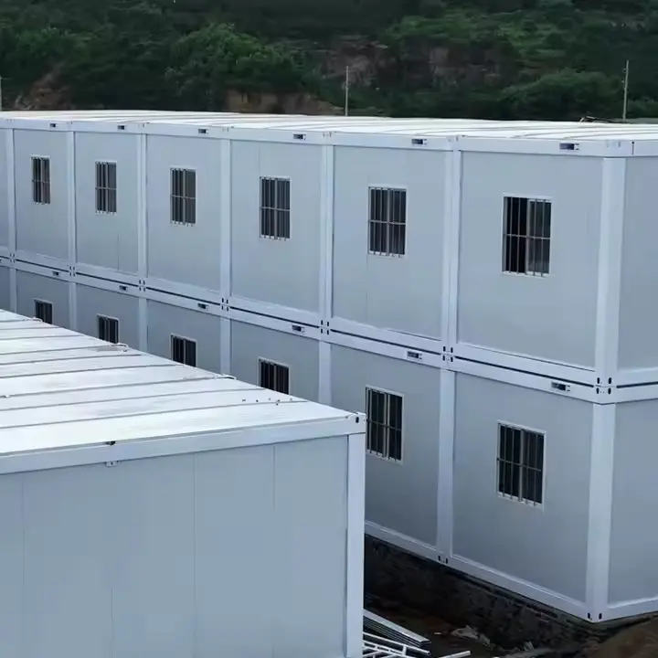 Welke voordelen bieden de nieuwe, herbruikbare en duurzame flat-pack containerhuizen?